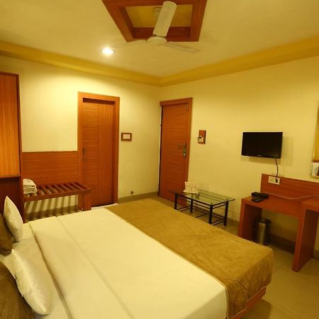 Hotel Paradise Indore Extérieur photo
