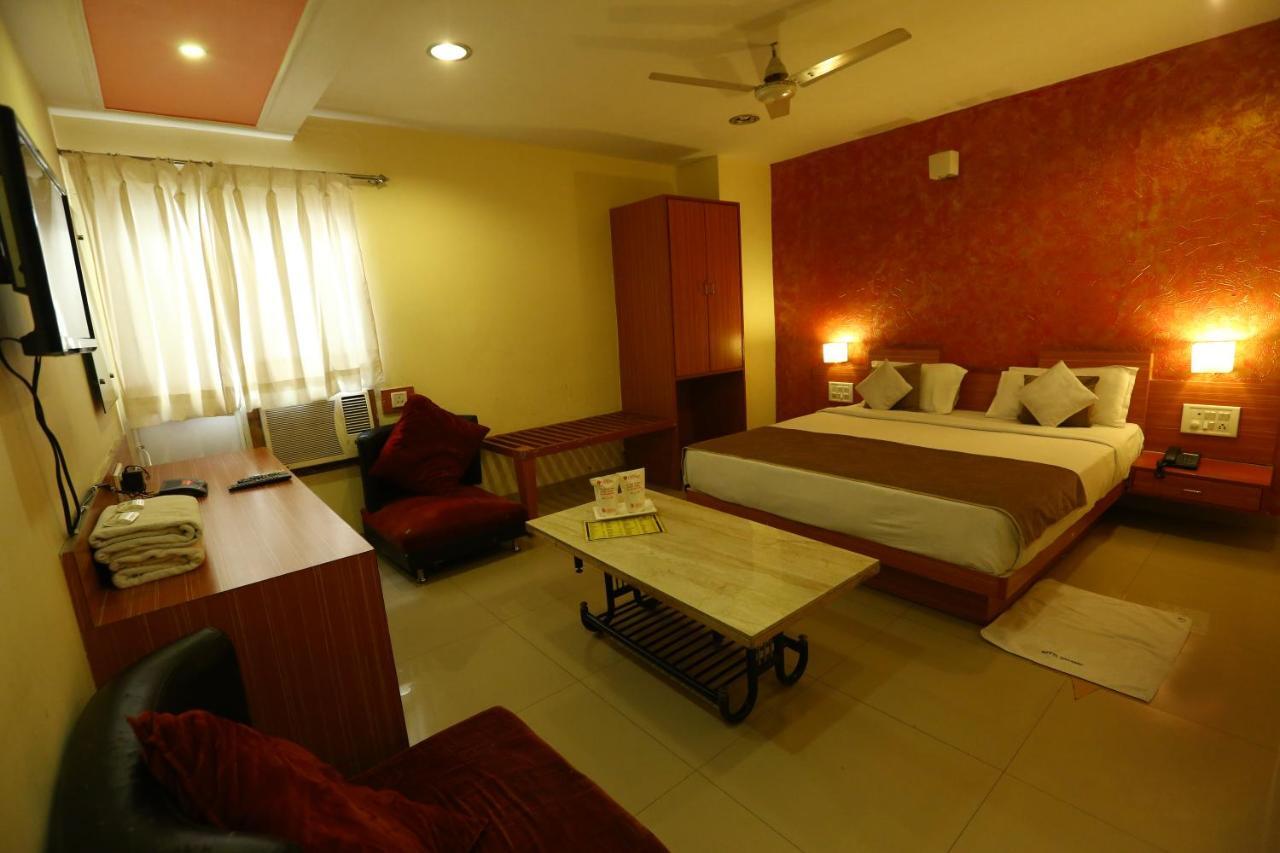 Hotel Paradise Indore Extérieur photo